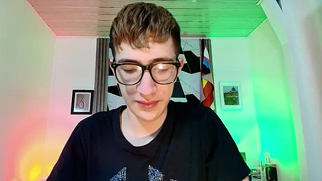 Erik Osorio online show from September 12, 4:07 pm