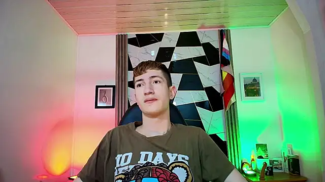 Erik Osorio online show from September 13, 4:07 pm