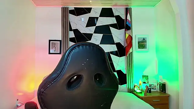 Erik Osorio online show from September 14, 4:17 pm