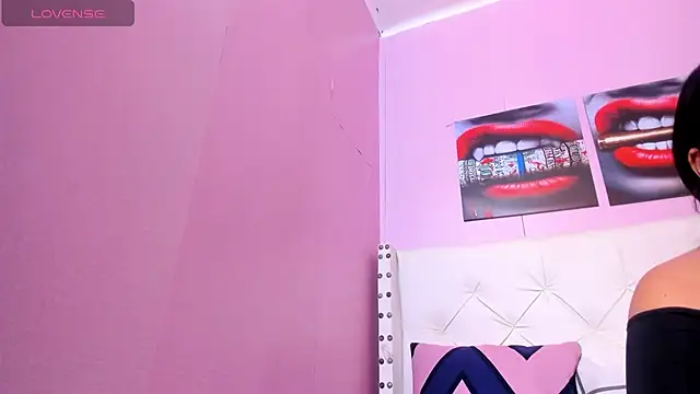 Snapshot of alice__tylor chatting on March 17, 11:21 am alice tylor online show from March 17, 11:21 am