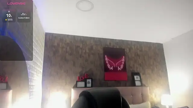 Snapshot of alice__tylor chatting on October 4, 10:35 am alice tylor online show from October 4, 10:35 am