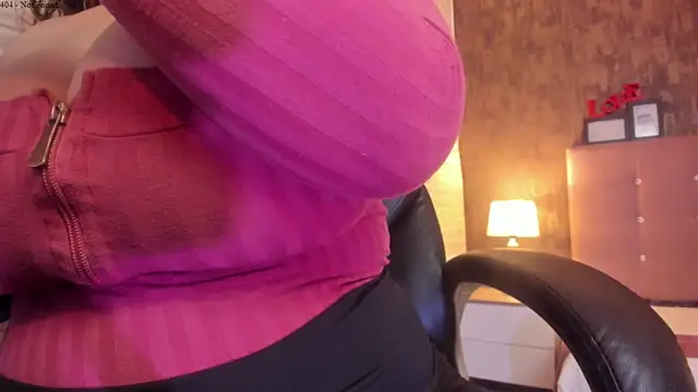 Snapshot of alice__tylor chatting on October 12, 11:53 am alice tylor online show from October 12, 11:53 am