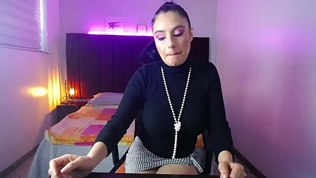Zuzana21 online show from December 11, 1:06 pm