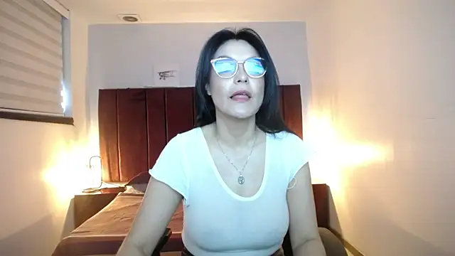 Zuzana21 online show from December 28, 12:35 pm