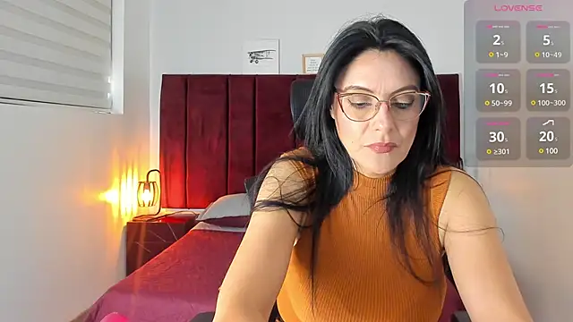 Zuzana21 online show from March 11, 1:01 pm