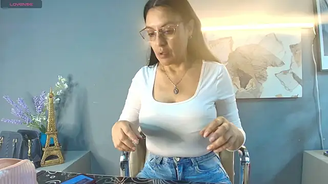 Zuzana21 online show from June 13, 12:58 pm