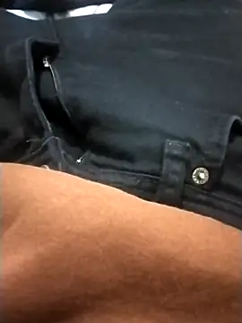 Snapshot of keynokall chatting on October 3, 5:43 pm keynokall online show from October 3, 5:43 pm