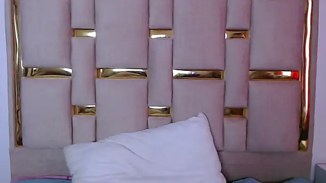 nina carther online show from November 13, 11:09 am