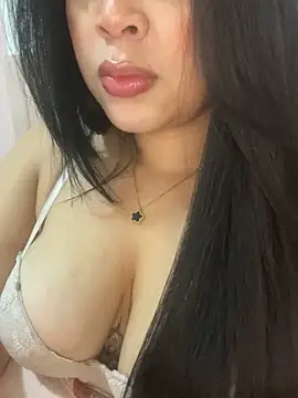 Snapshot of debiigg chatting on February 2, 4:26 am debiigg online show from February 2, 4:26 am