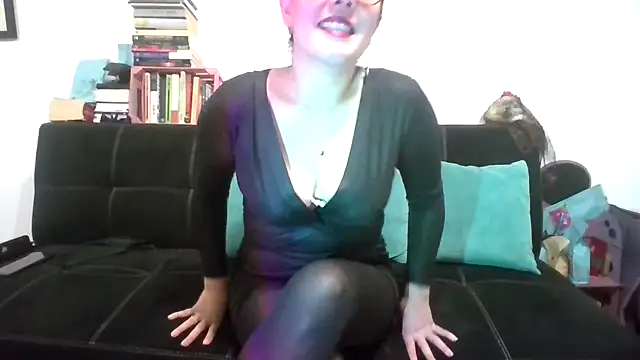 Tiramisu89 online show from November 7, 1:05 am