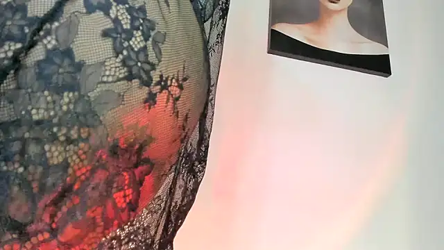 Snapshot of samar_layali chatting on March 13, 3:51 pm samar layali online show from March 13, 3:51 pm