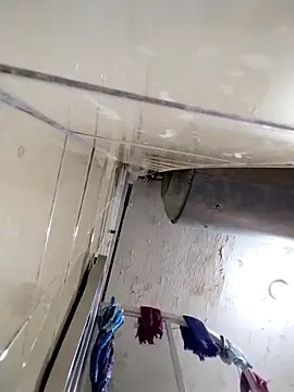 Snapshot of Polygamist chatting on February 14, 12:46 pm Polygamist online show from February 14, 12:46 pm