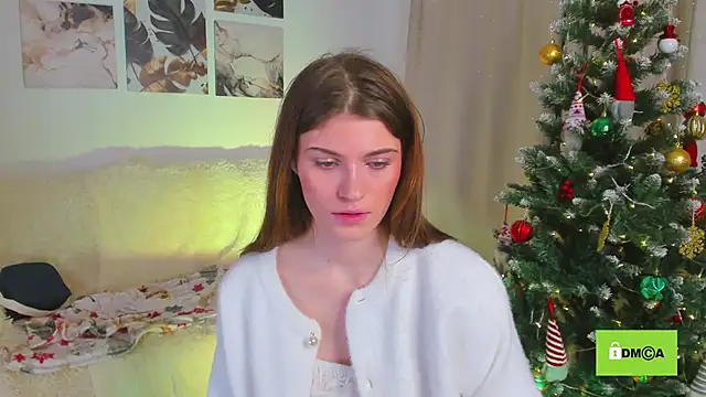 Snapshot of Hello_Vivienne chatting on January 13, 7:31 pm Hello Vivienne online show from January 13, 7:31 pm