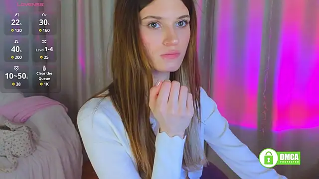 Snapshot of Hello_Vivienne chatting on March 15, 6:10 pm Hello Vivienne online show from March 15, 6:10 pm