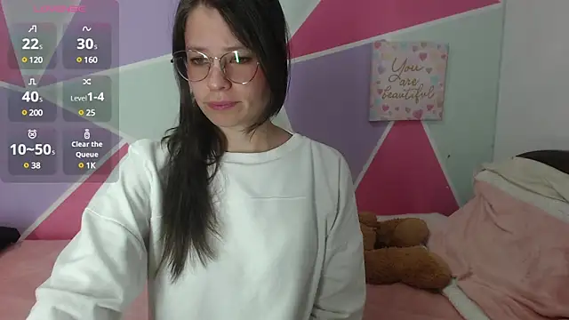 Snapshot of Mily_Miley chatting on February 3, 7:31 pm Mily Miley online show from February 3, 7:31 pm