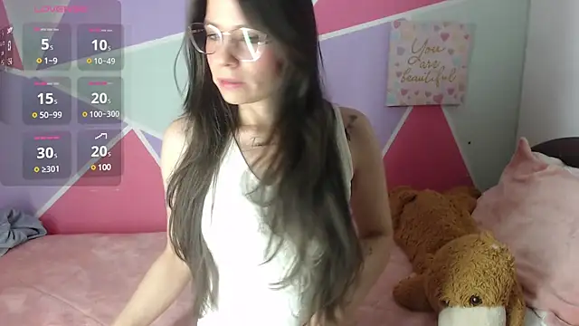 Snapshot of Mily_Miley chatting on February 7, 7:38 pm Mily Miley online show from February 7, 7:38 pm