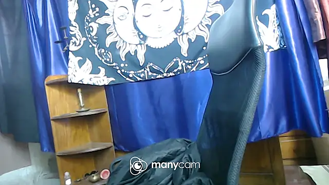 liriomilf online show from March 19, 6:34 pm