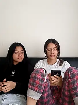 Snapshot of Gabby_and_Alice chatting on February 28, 6:31 pm Gabby and Alice online show from February 28, 6:31 pm