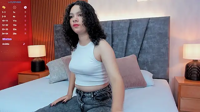 pretty sunlight  online show from December 18, 1:26 am