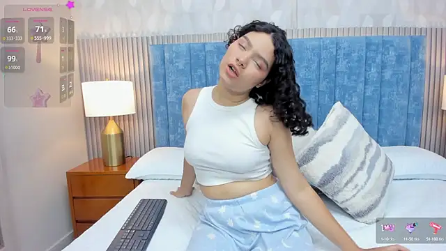 pretty sunlight  online show from October 21, 1:39 am