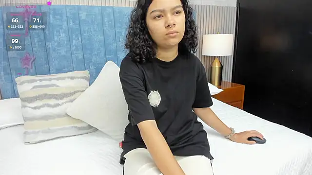 pretty sunlight  online show from November 8, 1:28 am