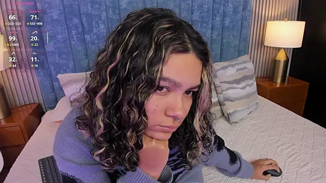 pretty sunlight  online show from March 20, 1:21 am