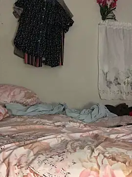 Snapshot of Johnras121 chatting on February 13, 2:07 am Johnras121 online show from February 13, 2:07 am