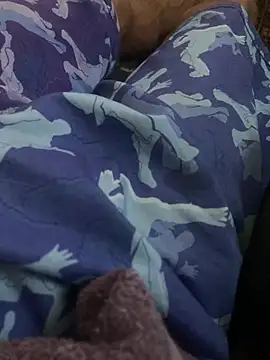 Snapshot of Johnras121 chatting on March 8, 9:40 pm Johnras121 online show from March 8, 9:40 pm