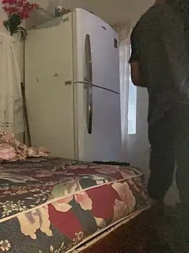 Snapshot of Johnras121 chatting on March 13, 10:49 pm Johnras121 online show from March 13, 10:49 pm