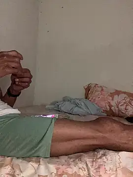 Snapshot of Johnras121 chatting on March 18, 1:20 am Johnras121 online show from March 18, 1:20 am