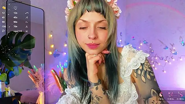 lavenderluxe online show from March 5, 12:01 pm