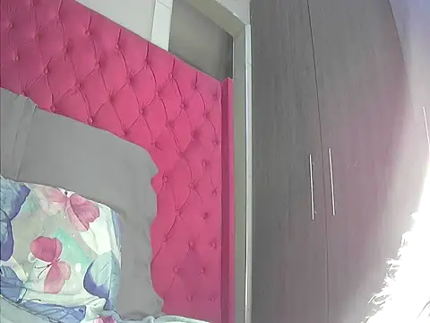 TheSweetBerry online show from February 2, 2:59 am