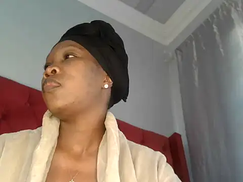 Snapshot of TheSweetBerry chatting on July 30, 6:23 am TheSweetBerry online show from July 30, 6:23 am