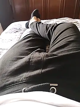 hexsmith96 online show from April 1, 9:10 am