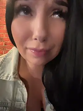 Tisha Busty online show from June 3, 2:33 pm