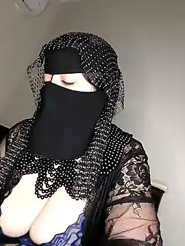 Snapshot of -Arab_milf- chatting on February 3, 7:07 am -Arab milf- online show from February 3, 7:07 am