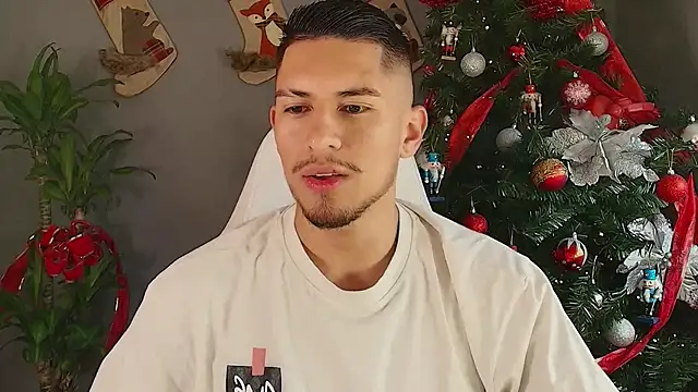 Aaronfox x online show from December 9, 7:39 pm