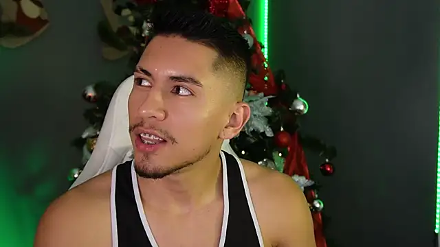 Aaronfox x online show from December 15, 2:30 am