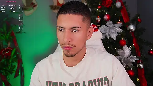 Aaronfox x online show from December 26, 2:12 am