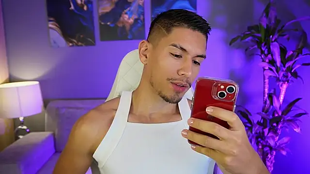Aaronfox x online show from January 3, 3:05 am