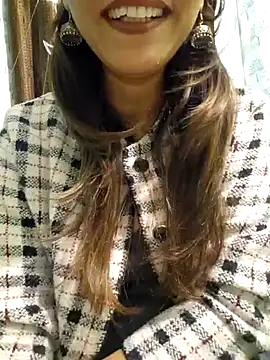 MIss-Naina online show from December 27, 7:03 pm