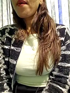 MIss-Naina online show from January 4, 1:21 pm