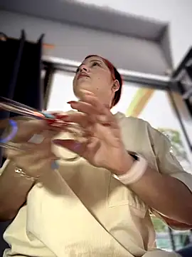 Snapshot of Goddess_Naughty chatting on November 15, 3:19 pm Goddess Naughty online show from November 15, 3:19 pm