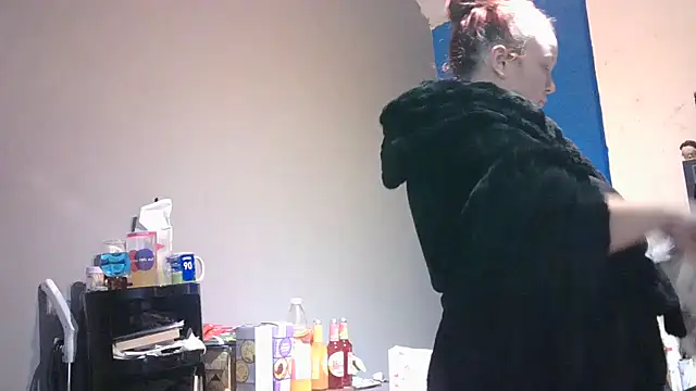 busty-bella1 online show from December 5, 9:18 am