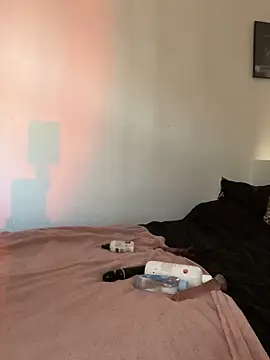 madelinexx online show from September 29, 1:16 pm