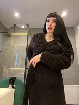 madelinexx online show from November 4, 12:59 pm