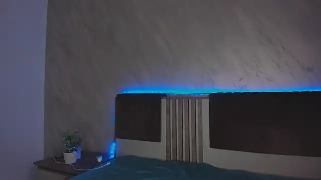 AliyaWade  online show from September 19, 2:57 am