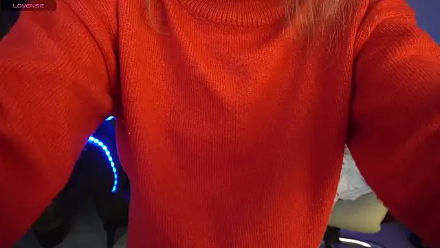 MaribelRiverr  online show from December 7, 6:32 am