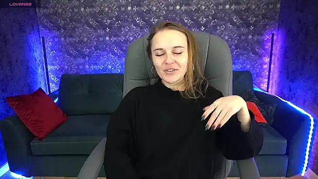 MaribelRiverr  online show from December 19, 6:12 am