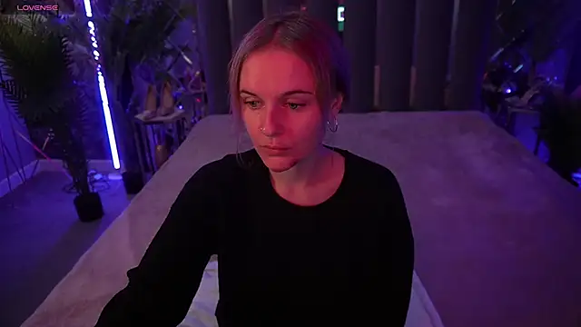 MaribelRiverr  online show from October 3, 5:48 am